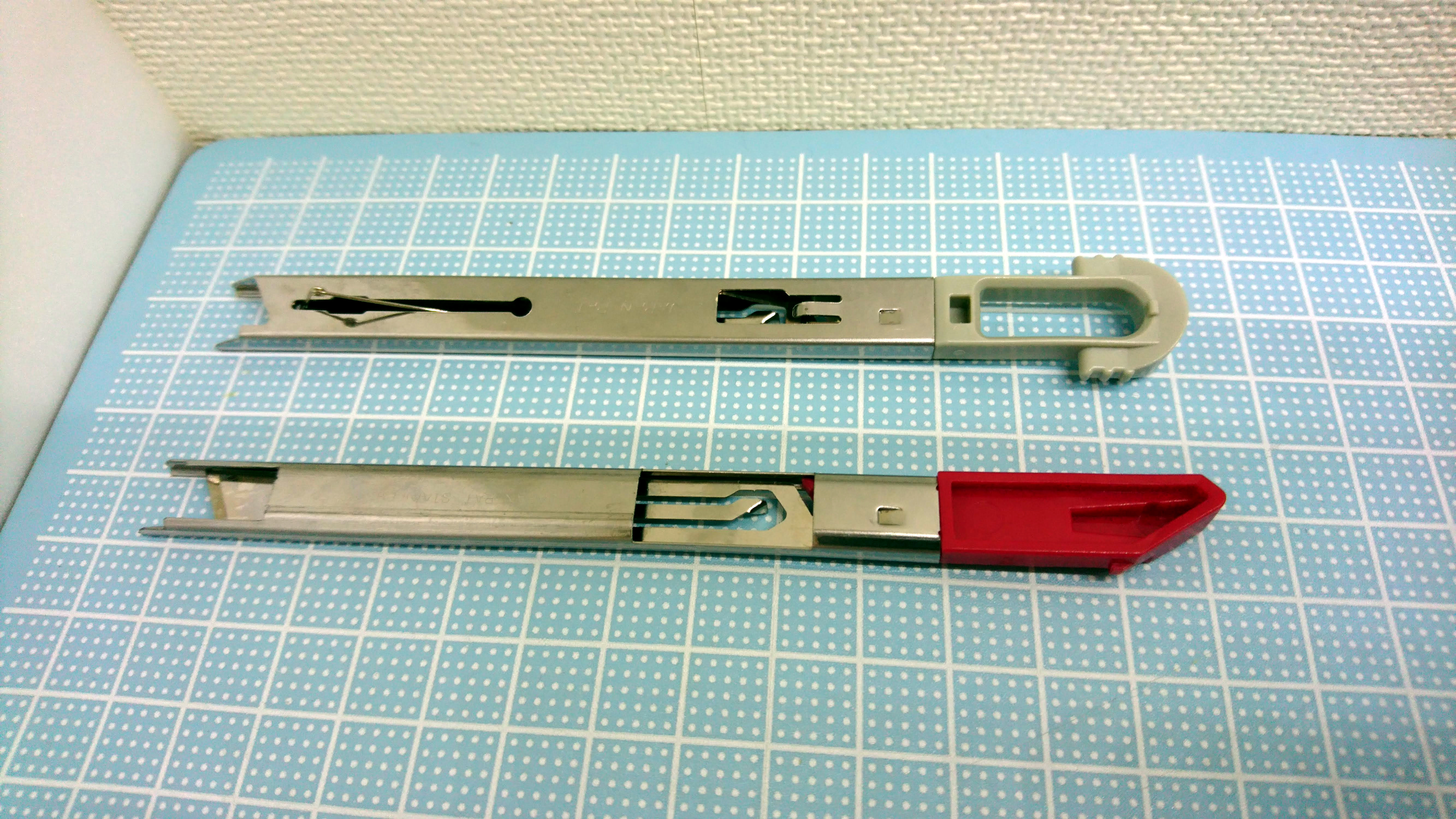 エヌティー カートリッジ式カッター A-1000RP２本 (箱は汚ない） 楽天市場】カッターナイフ NTカッター A-551P ≪5連発≫カートリッジ